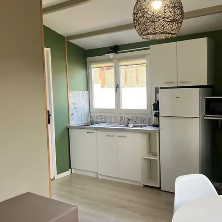 Pour 4 Avec Salon De Jardin - Seyne-sur-mer - Api-1-52-870 * La Seyne-sur-Mer