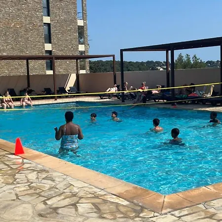 Pour 4 Avec Salon De Jardin - Seyne-sur-mer - Api-1-52-870 *